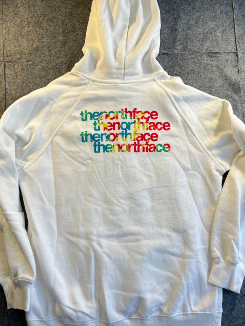 The North Face Women's Rainbow Logo Hoodie - Picture 2 of 5